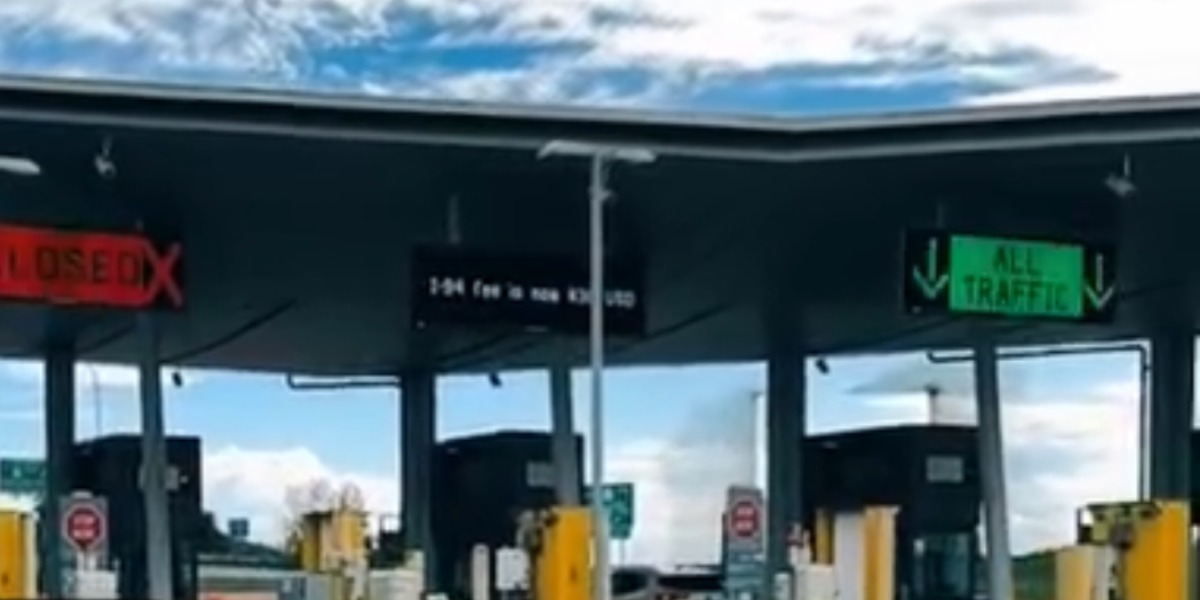 Peace Arch Border Gate