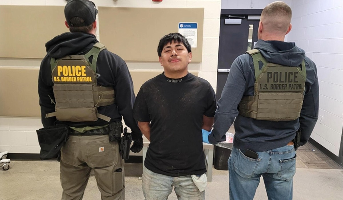 Four arrested near Lynden and Everson as Border Patrol targets prior criminal and immigration cases.