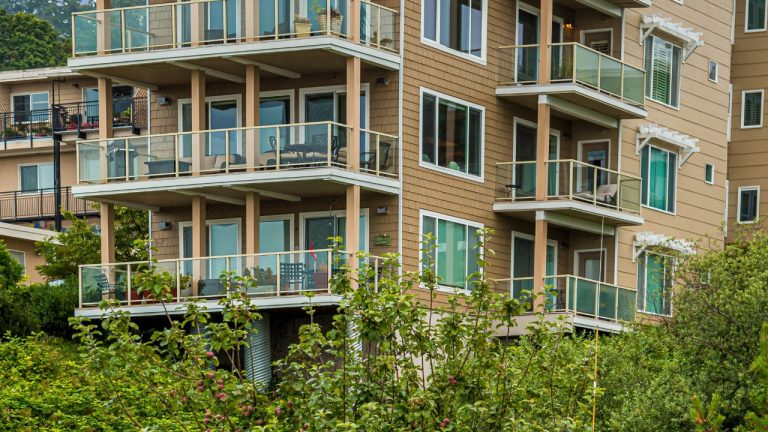 bellingham apartment building where rent is below that national average