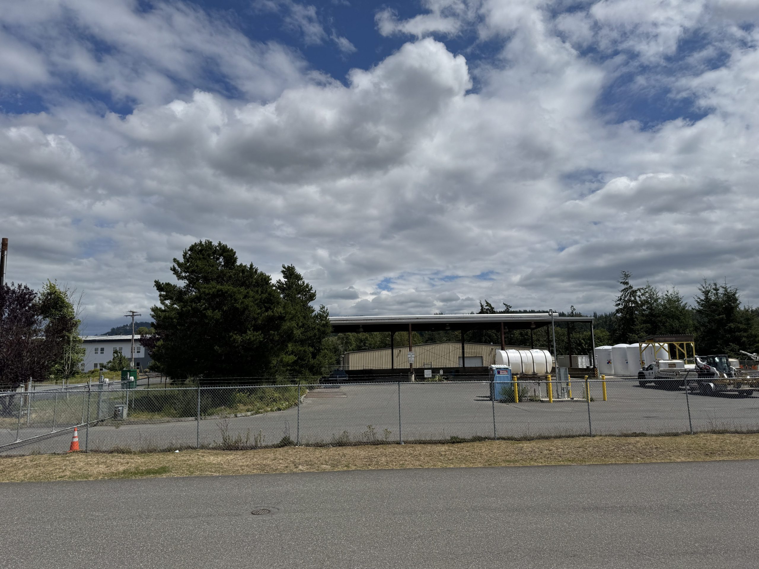 Bellingham plans a 35- to 40-unit tiny home village at 2140 Division St., operated by HomesNOW!, with construction possibly starting this winter.