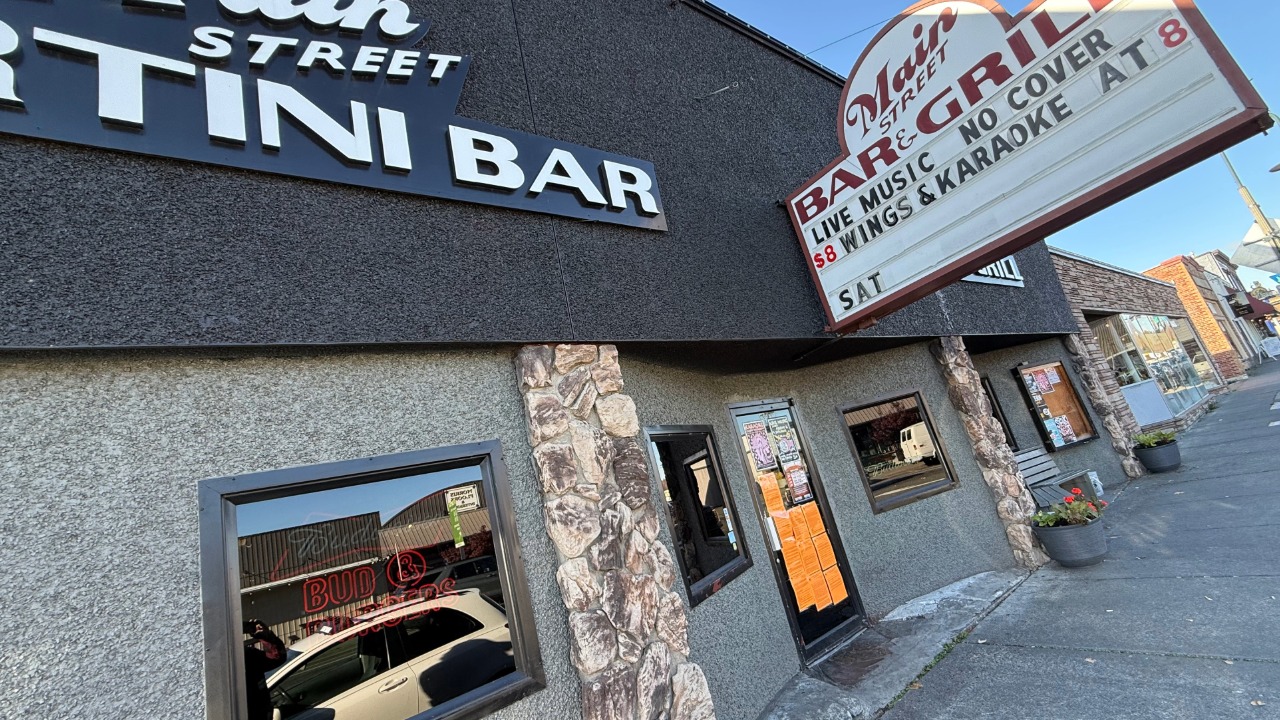 Main Street Bar & Grill sits closed Friday, Oct. 23 after inspectors identified kitchen fire-suppression, ventilation and other safety violations.